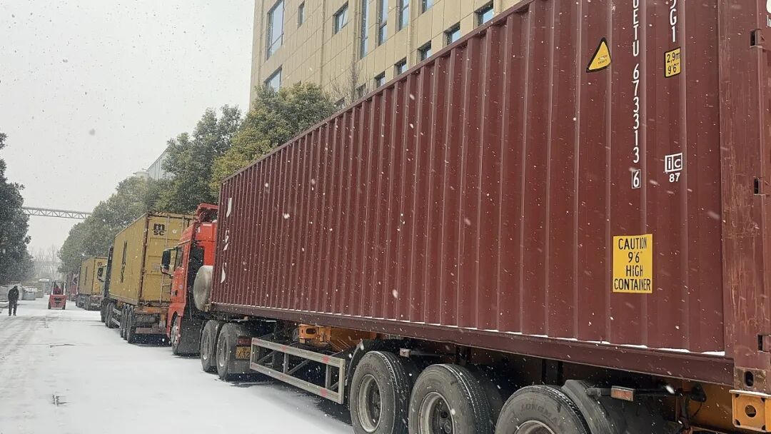 寶潤達10000㎡鋼構墻板+頂板發往斯里蘭卡